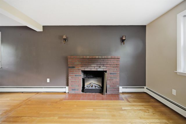 7 Fran Avenue, Plaistow, NH 03865