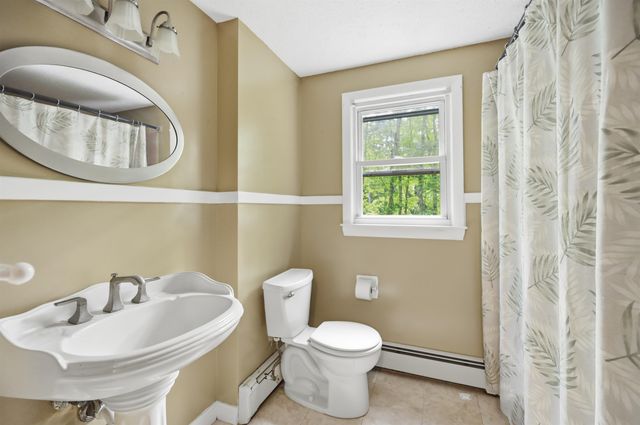 7 Fran Avenue, Plaistow, NH 03865