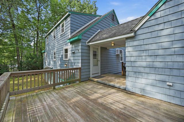 7 Fran Avenue, Plaistow, NH 03865