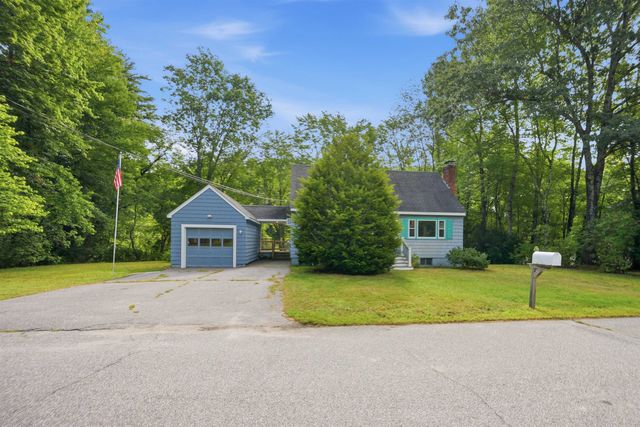 7 Fran Avenue, Plaistow, NH 03865