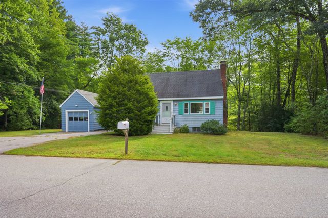 7 Fran Avenue, Plaistow, NH 03865