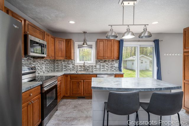 11706 S US 31, Montague Twp, MI 49437
