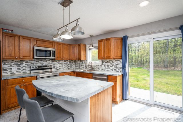 11706 S US 31, Montague Twp, MI 49437