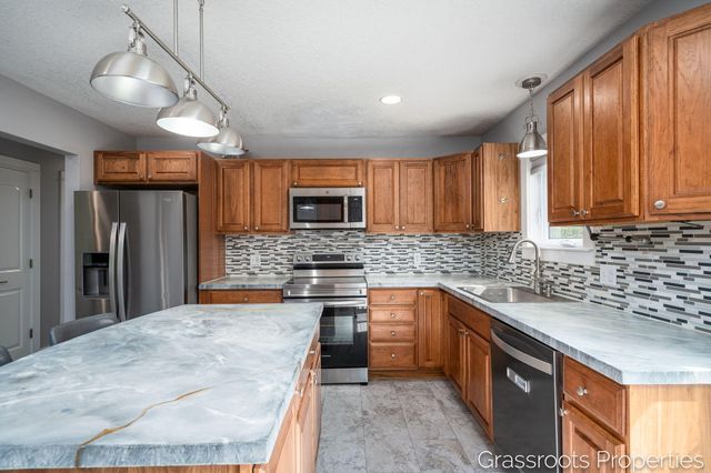 11706 S US 31, Montague Twp, MI 49437