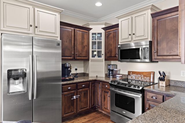215 Vineyard Boulevard, Ringgold, GA 30736