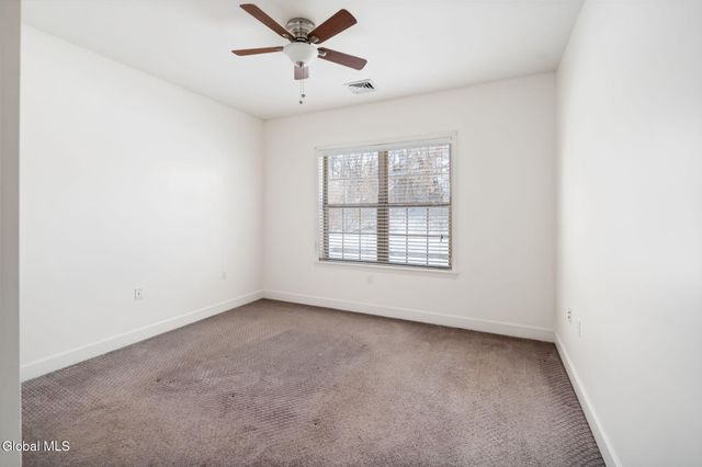 73 Saratoga Road APT 15, Glenville, NY 12302