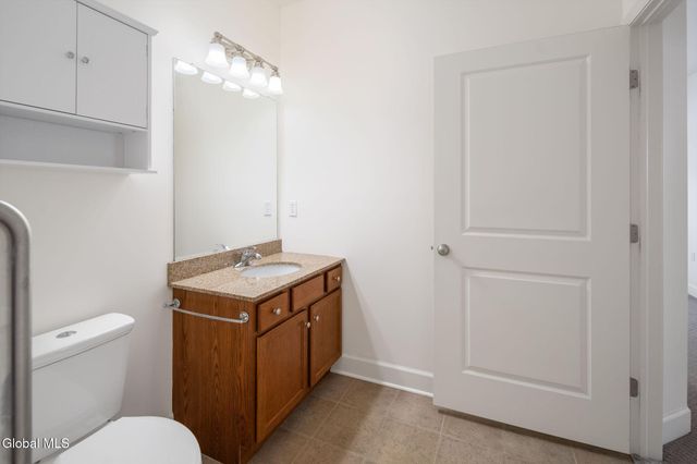 73 Saratoga Road APT 15, Glenville, NY 12302