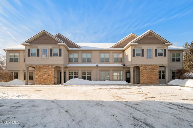 73 Saratoga Road APT 15, Glenville, NY 12302