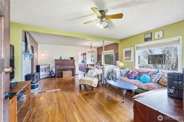 430 S Olympic Avenue, Arlington, WA 98223