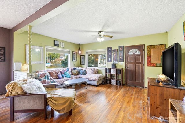 430 S Olympic Avenue, Arlington, WA 98223