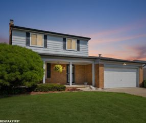 50426 Jim Drive, Chesterfield Twp, MI 48047