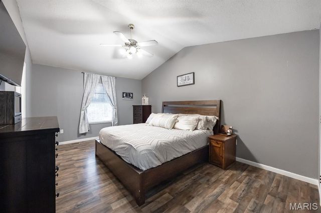 98 Stonebrooke, Troy, IL 62294