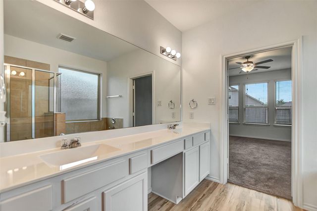 4327 Oakdale Mist Drive, Dickinson, TX 77539