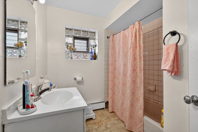 1524 N Caryl Avenue, Melrose Park, IL 60160