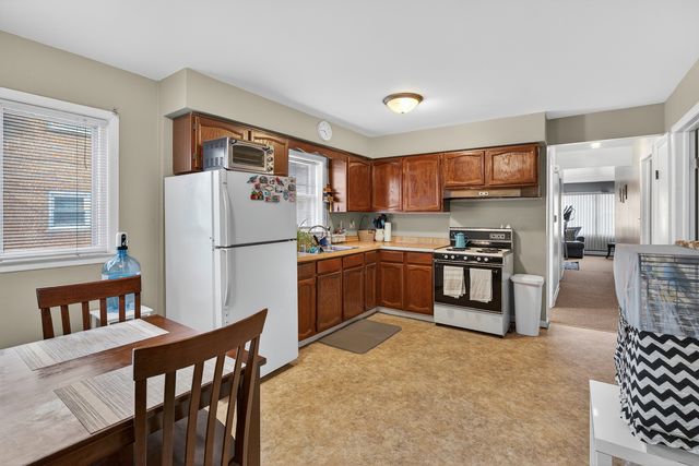 1524 N Caryl Avenue, Melrose Park, IL 60160