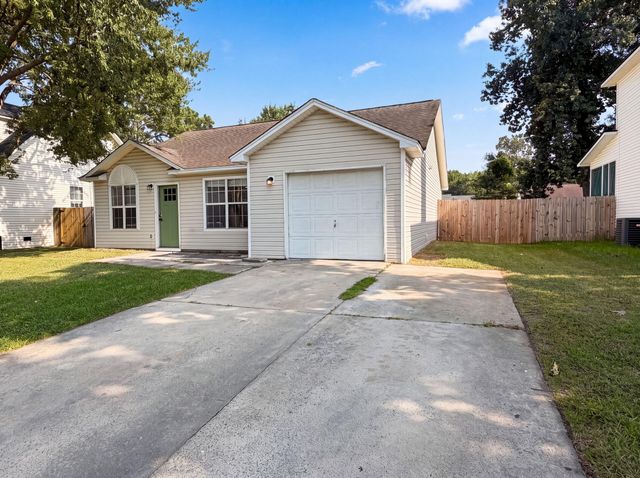 218 Persimmon Circle, Goose Creek, SC 29445