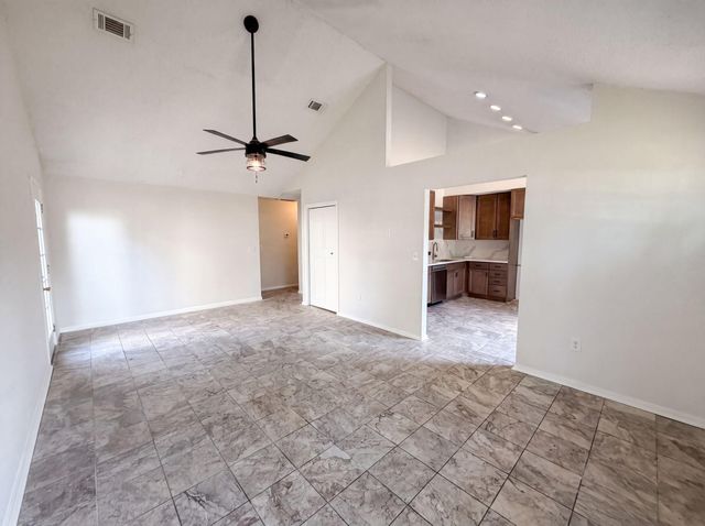 218 Persimmon Circle, Goose Creek, SC 29445