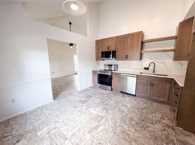 218 Persimmon Circle, Goose Creek, SC 29445