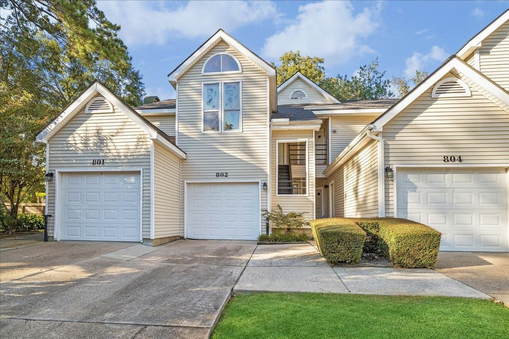 3317 Golden Trails Drive 802, Kingwood, TX 77345