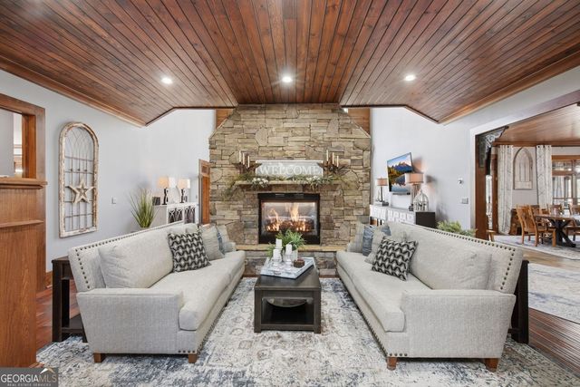 124 Wilderness Way, Ellijay, GA 30536