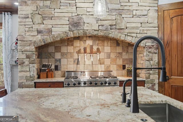 124 Wilderness Way, Ellijay, GA 30536