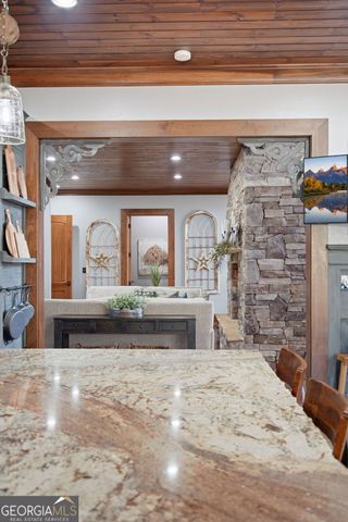 124 Wilderness Way, Ellijay, GA 30536