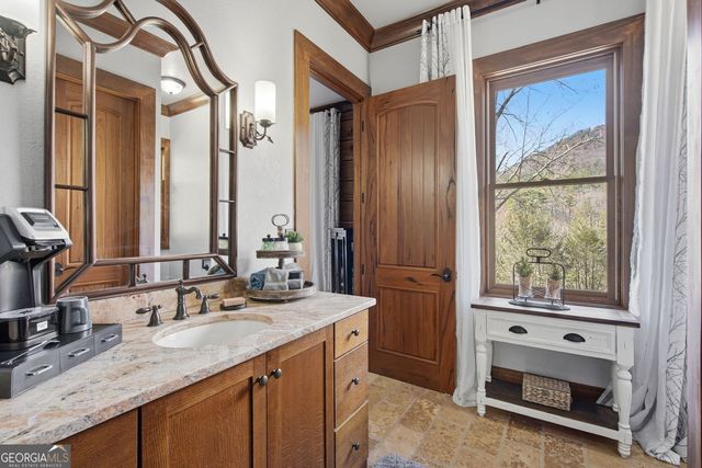 124 Wilderness Way, Ellijay, GA 30536