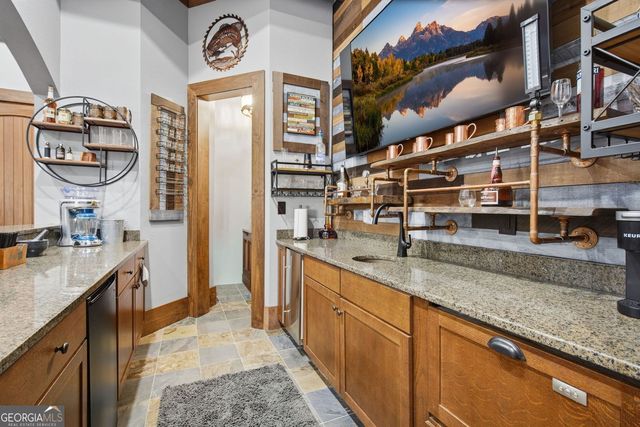 124 Wilderness Way, Ellijay, GA 30536