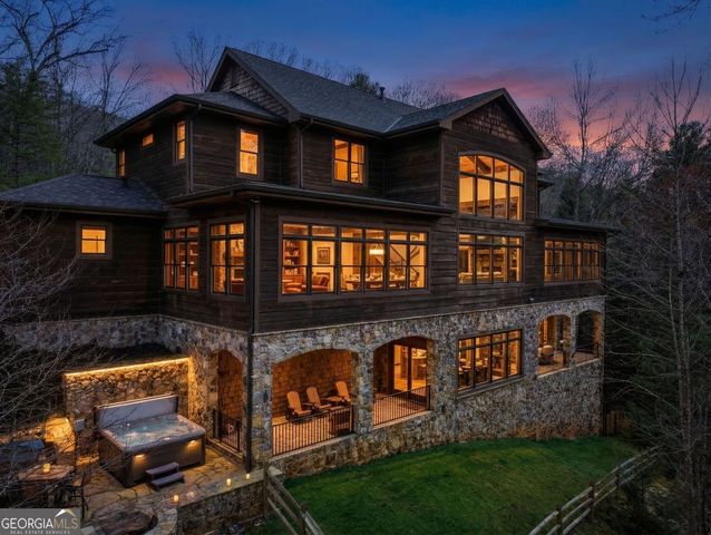 124 Wilderness Way, Ellijay, GA 30536