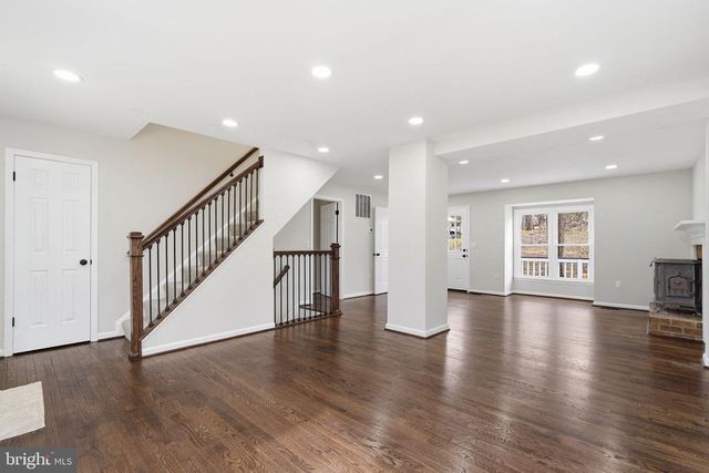 7087 WESTMORELAND DR, Warrenton, VA 20187