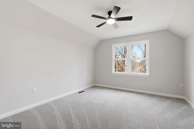 7087 WESTMORELAND DR, Warrenton, VA 20187