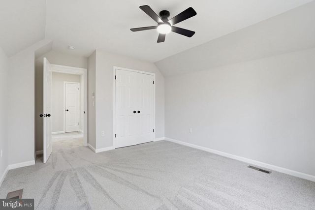 7087 WESTMORELAND DR, Warrenton, VA 20187