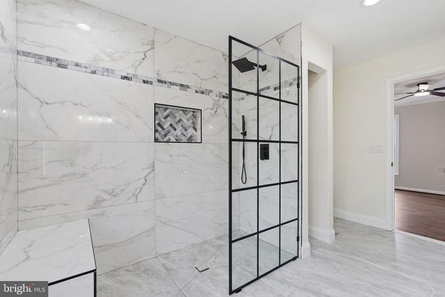 7087 WESTMORELAND DR, Warrenton, VA 20187