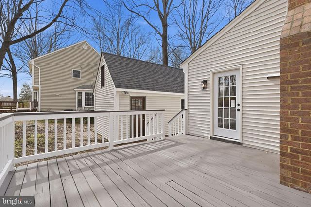 7087 WESTMORELAND DR, Warrenton, VA 20187