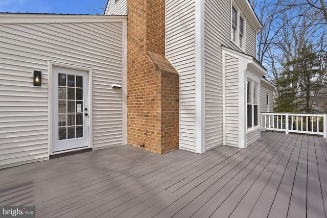 7087 WESTMORELAND DR, Warrenton, VA 20187