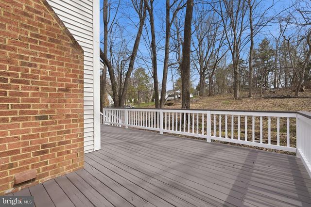 7087 WESTMORELAND DR, Warrenton, VA 20187