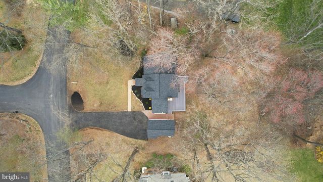 7087 WESTMORELAND DR, Warrenton, VA 20187