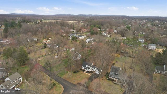 7087 WESTMORELAND DR, Warrenton, VA 20187