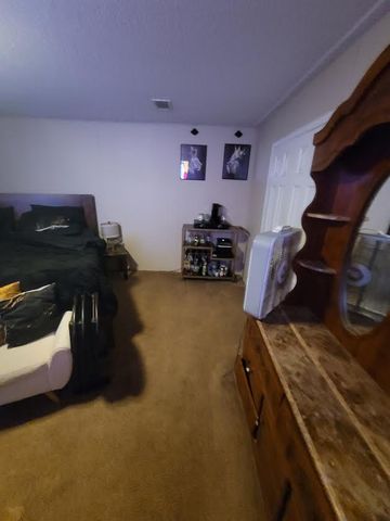 511 Howlin Road, Defuniak Springs, FL 32433