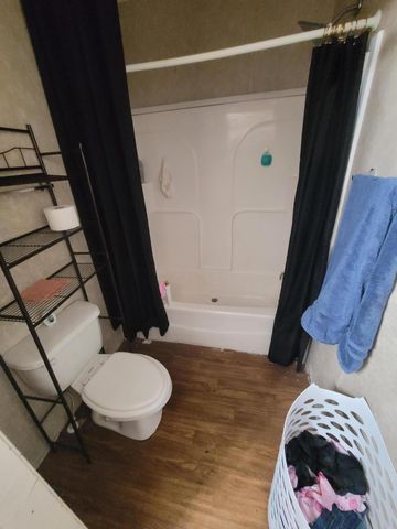 511 Howlin Road, Defuniak Springs, FL 32433