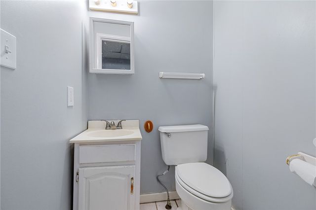 2218 Starkamp St, Brookline, PA 15226