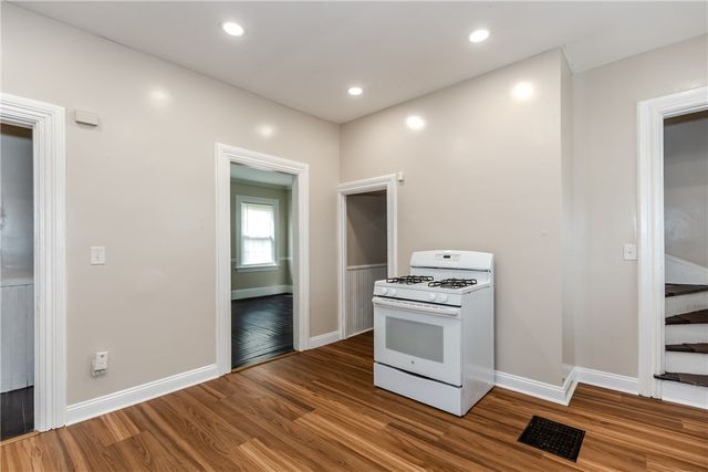 173 Oakland Avenue, Providence, RI 02908