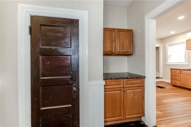 173 Oakland Avenue, Providence, RI 02908