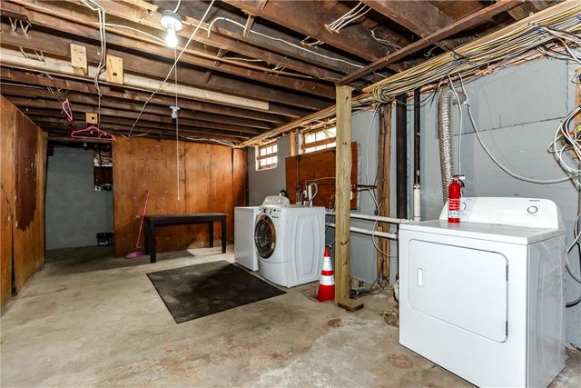 173 Oakland Avenue, Providence, RI 02908