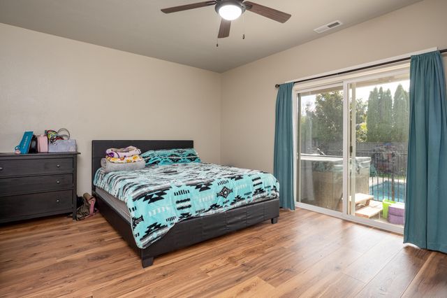 936 Arrowhead Trail, Eagle Point, OR 97524