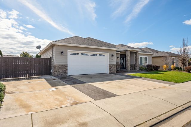 936 Arrowhead Trail, Eagle Point, OR 97524