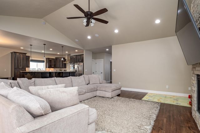 936 Arrowhead Trail, Eagle Point, OR 97524