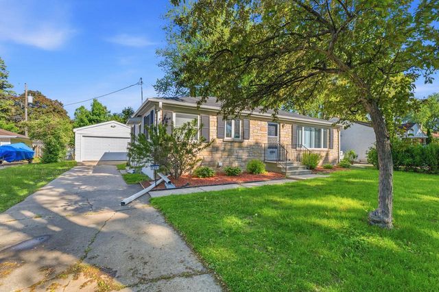 1201 REDWOOD DRIVE, Green Bay, WI 54304