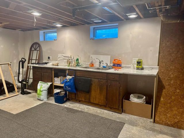 1201 REDWOOD DRIVE, Green Bay, WI 54304