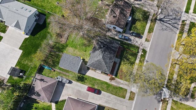 1201 REDWOOD DRIVE, Green Bay, WI 54304